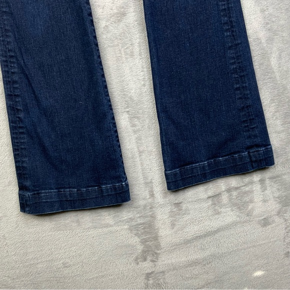 Lucky Brand Brooke Flare Dark Wash Jeans. Women’s Size 4/27. - Picture 4 of 9